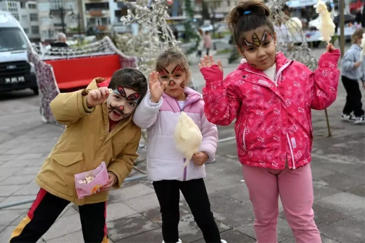 Tek Kış Fest 4\'üncü haftasında da Tekirdağ\'ı ısıttı