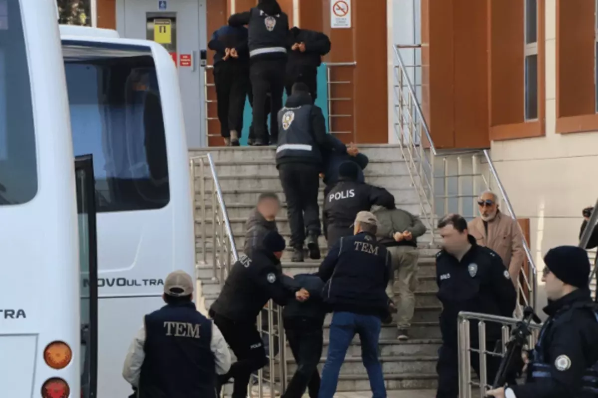 Yalova\'da DEAŞ operasyonunda tutuklu sayısı 56\'ya çıktı