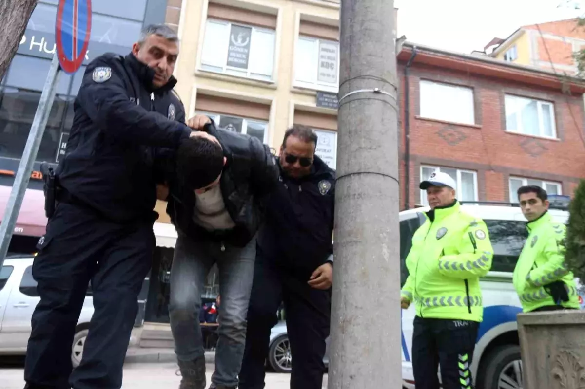 Yarışırken 3 yayaya çarptı, sürücü adliyeye sevk edildi