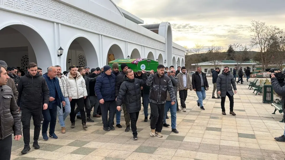 Ayşegül ve Samiye\'nin Cenazesi