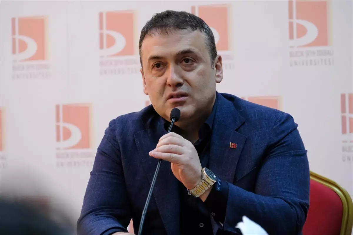 Vali Sözer, BŞEÜ\'de Kariyer Etkinliğine Katıldı