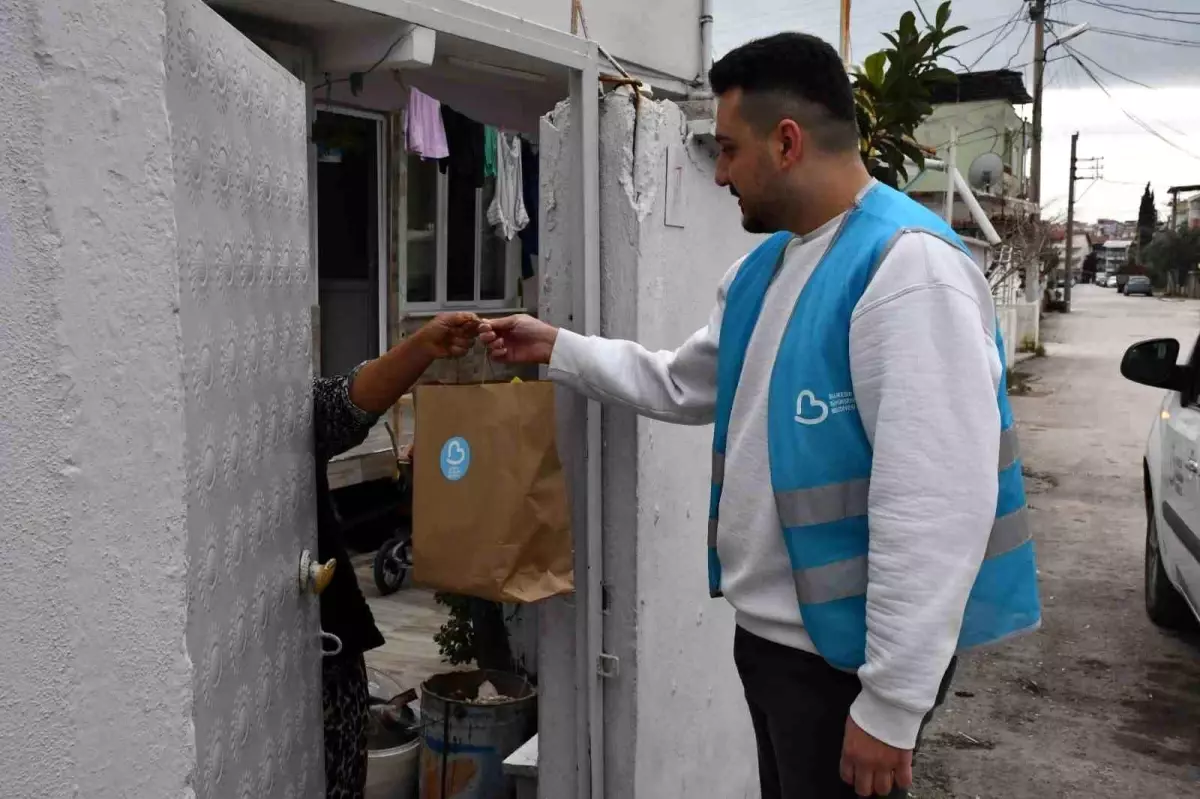 Büyükşehir\'in beslenme paketi aileleri de, öğrencileri de sevindiriyor