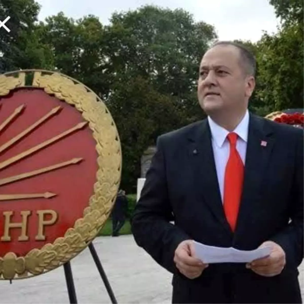 Eski CHP ilçe başkanı ofisinde ölü bulundu