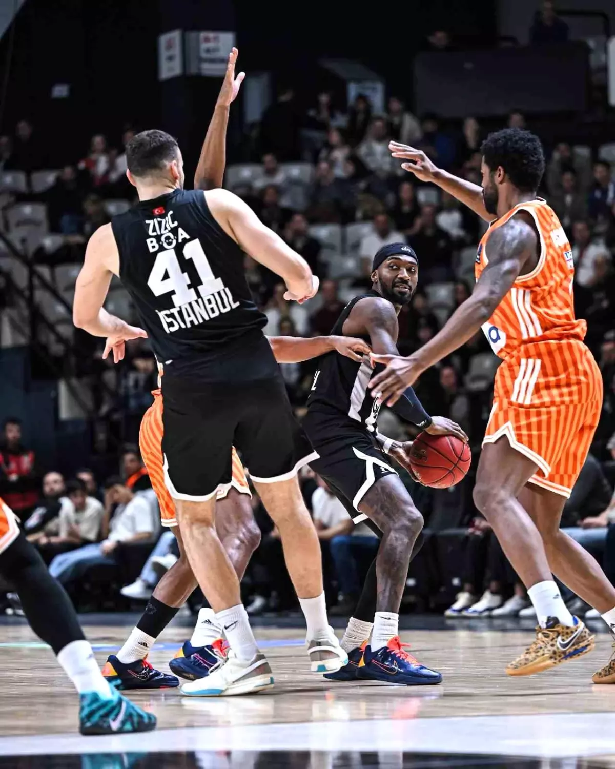 Beşiktaş, Ratiopharm Ulm\'ı Yendi