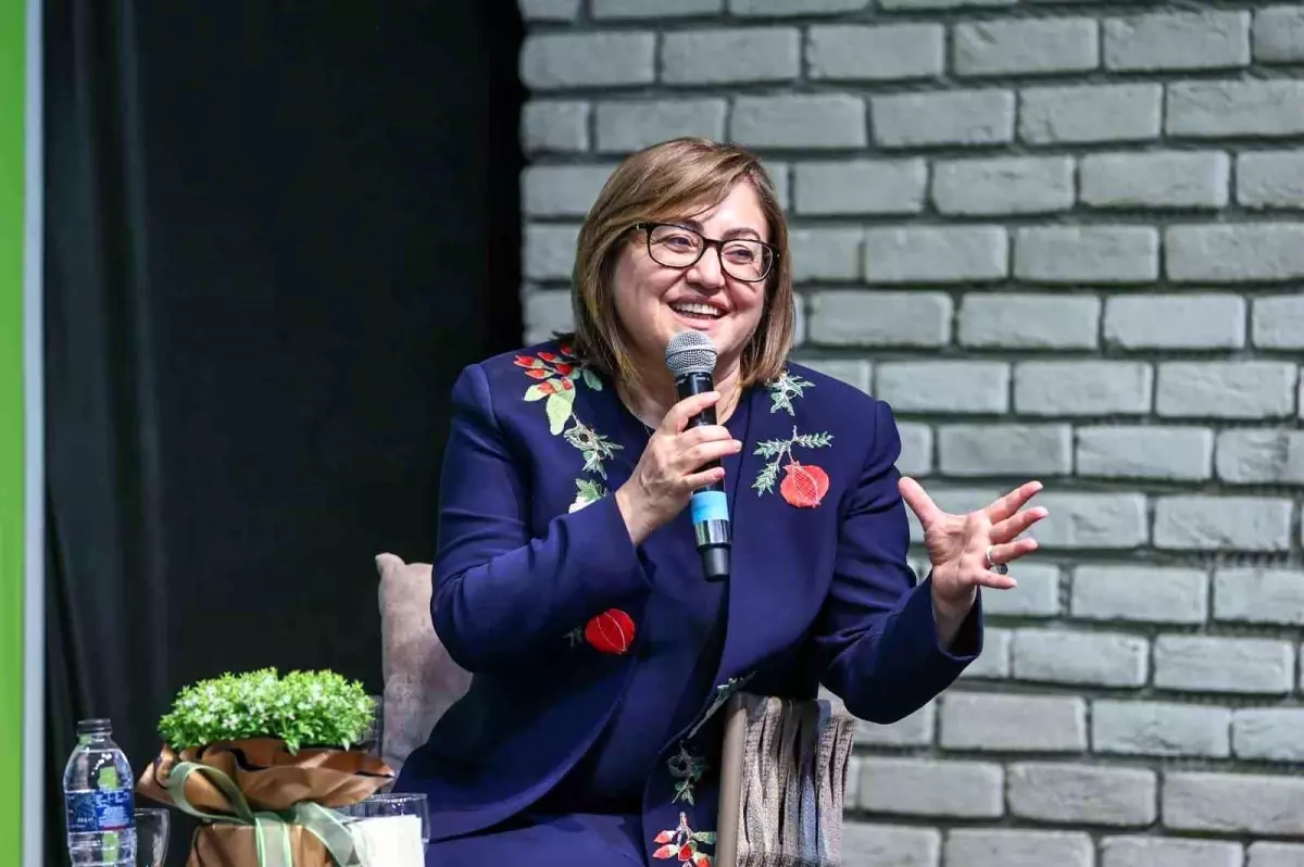 Fatma Şahin zirveyi bırakmadı