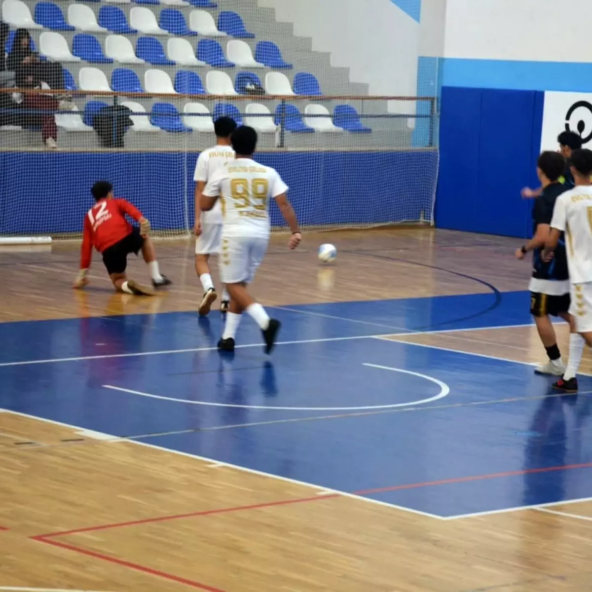 Manavgat\'ta Futsal Şampiyonası Tamamlandı