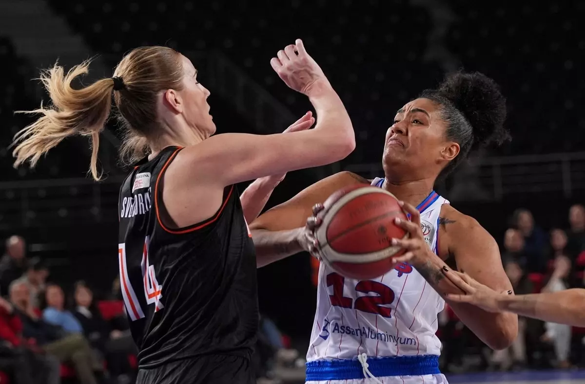 Çimsa ÇBK Mersin Yarı Finale Yükseldi