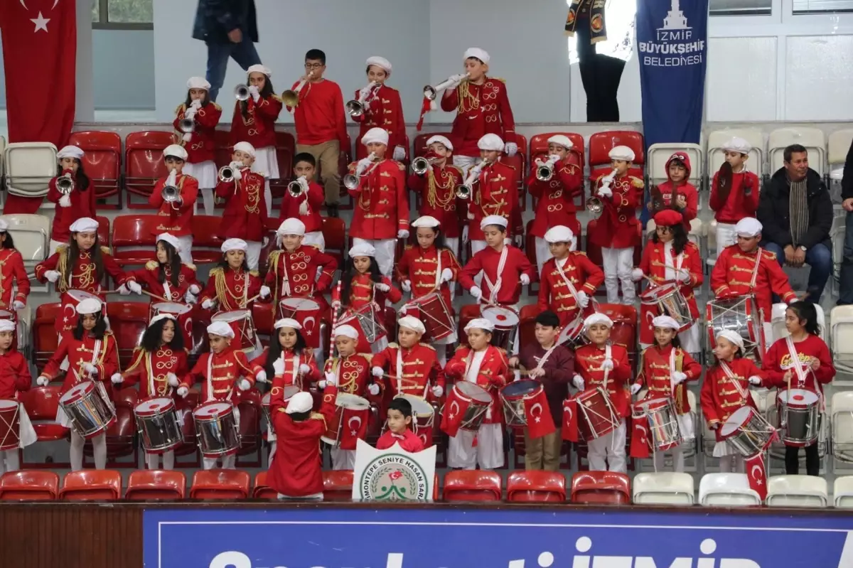 Bando Takımı Dijital Bağımlılıkla Mücadele Ediyor