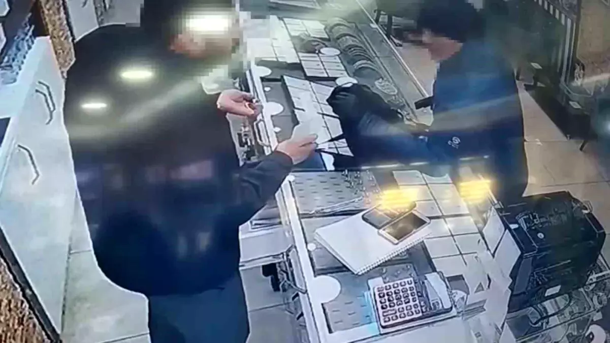 Pendik\'te Kuyumcu Soygunu Girişimi: Şüpheli Tutuklandı