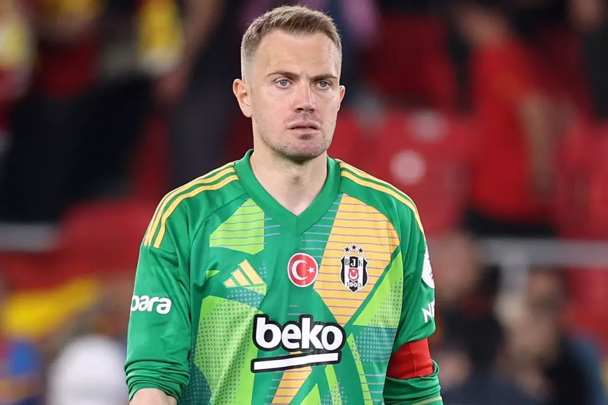 Resmen açıklandı! Beşiktaş, Mert Günok ile yollarını ayırdı