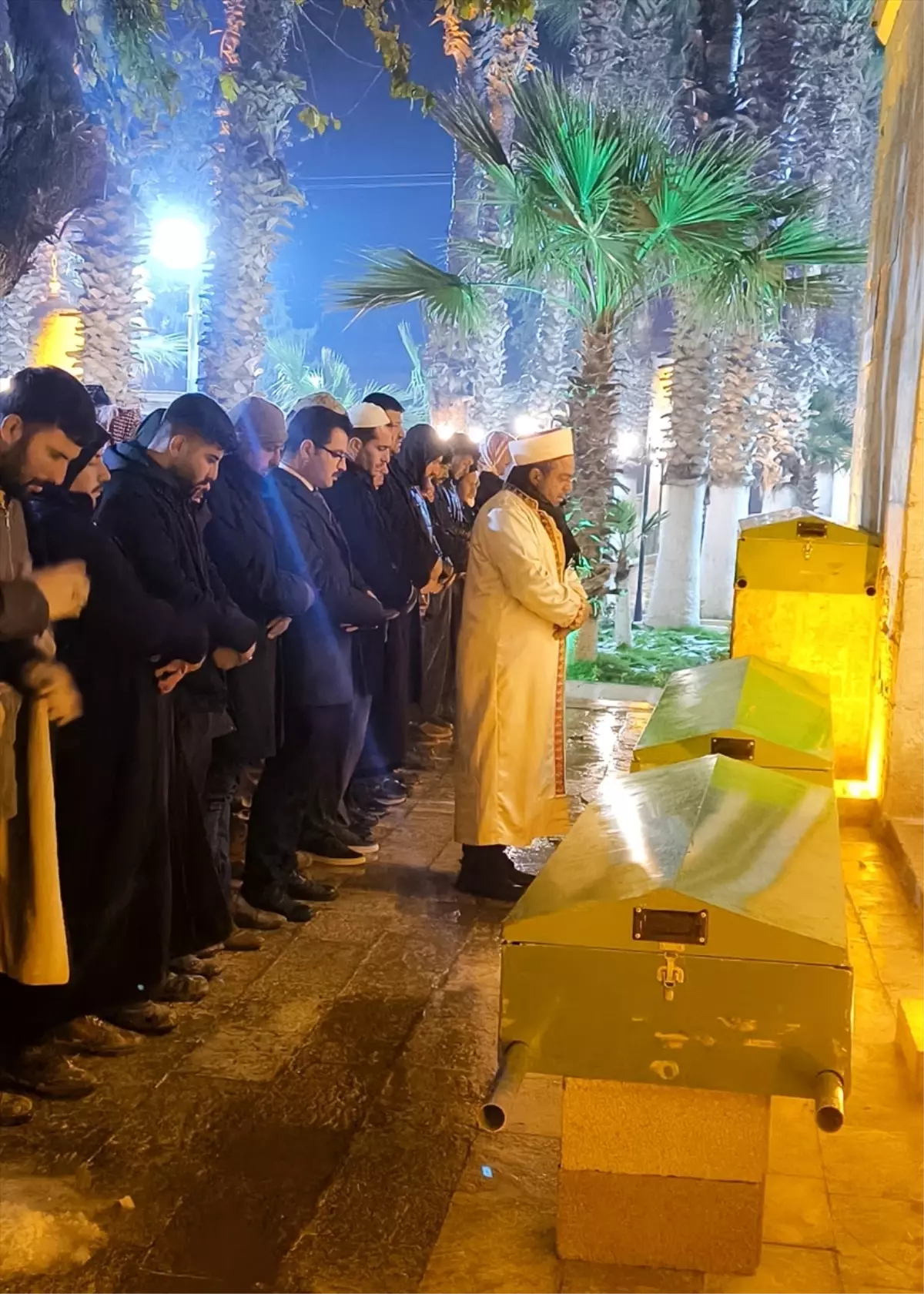 Harran\'da Otomobil Kanalına Düştü: Arama Çalışmalarına Ara Verildi