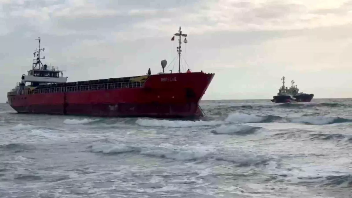 Şiddetli Rüzgar Gemiyi Sürükledi