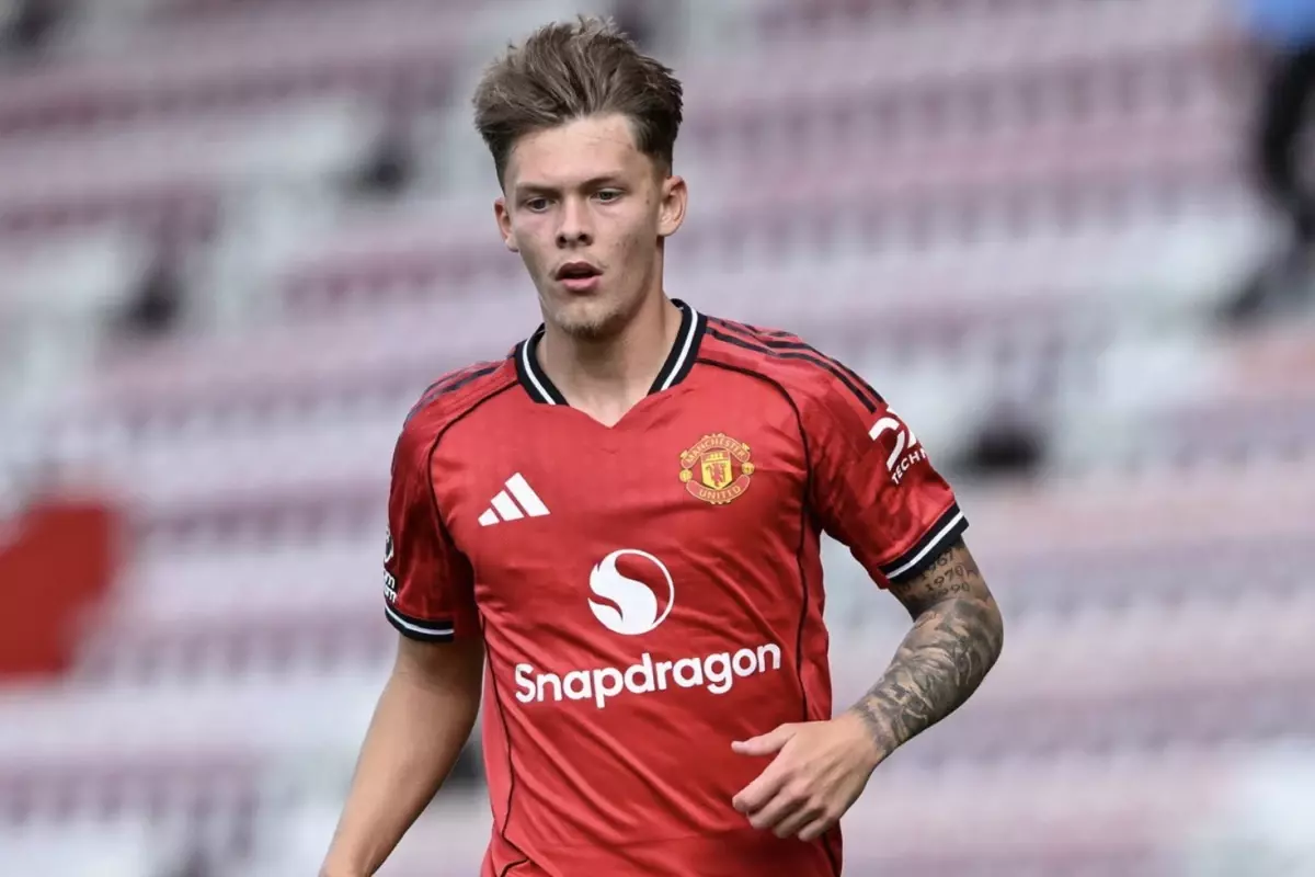 Transfer bitti! Kayserispor\'a Manchester United\'dan 21 yaşında sol kanat