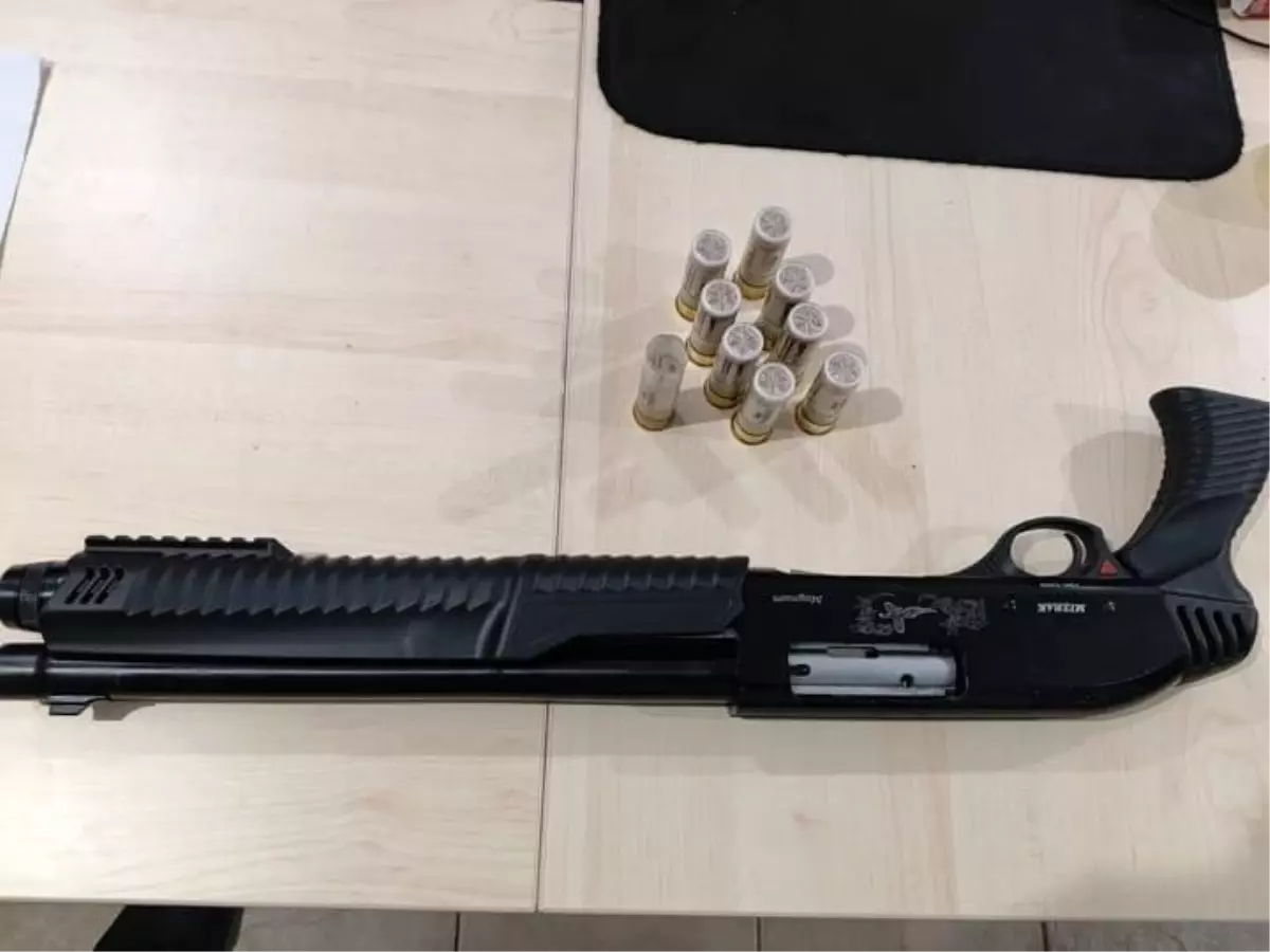 Edirne\'de Ruhsatsız Av Tüfeği Ele Geçirildi