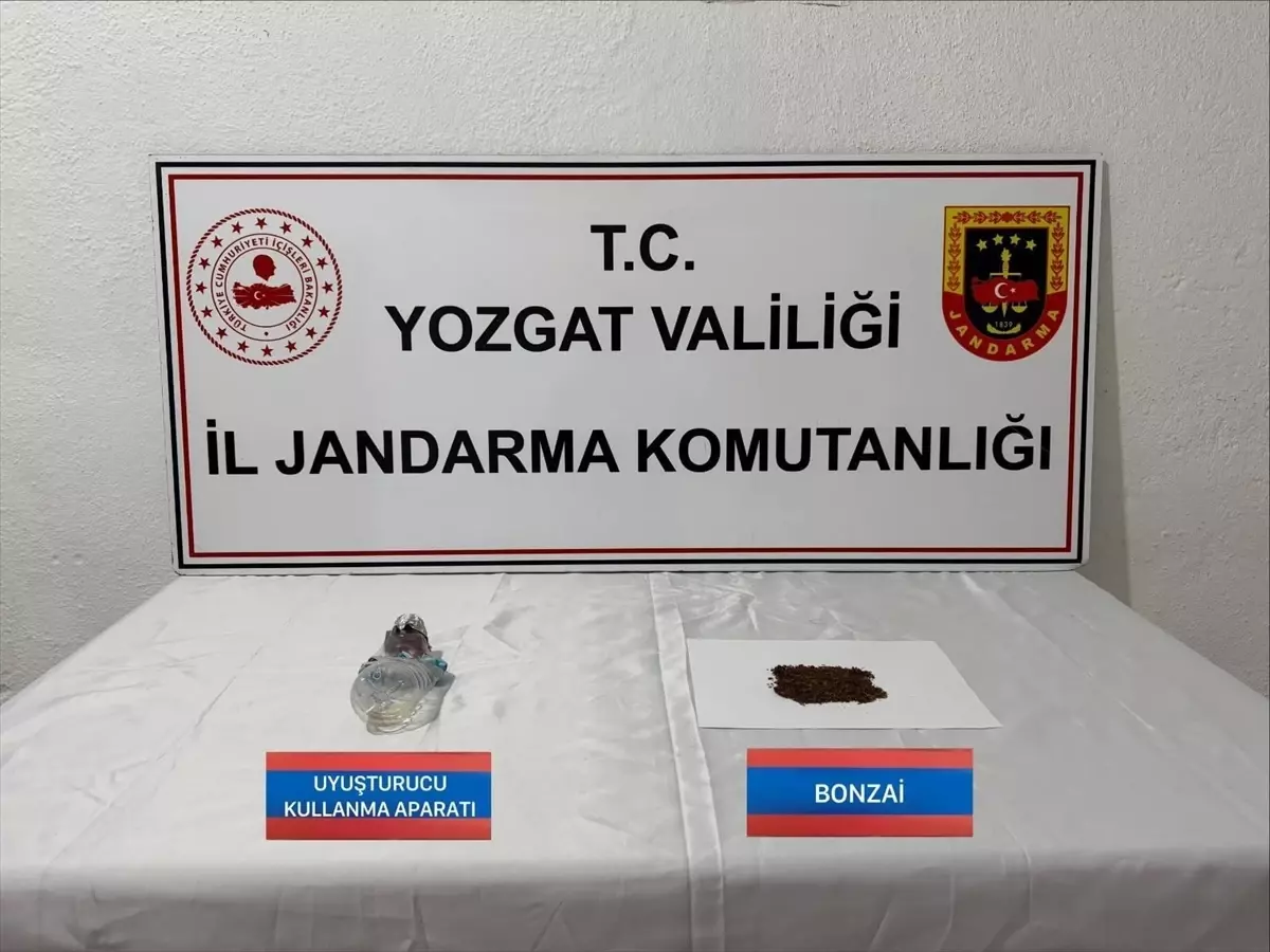 Yozgat\'ta Uyuşturucu Operasyonu: 3 Gözaltı