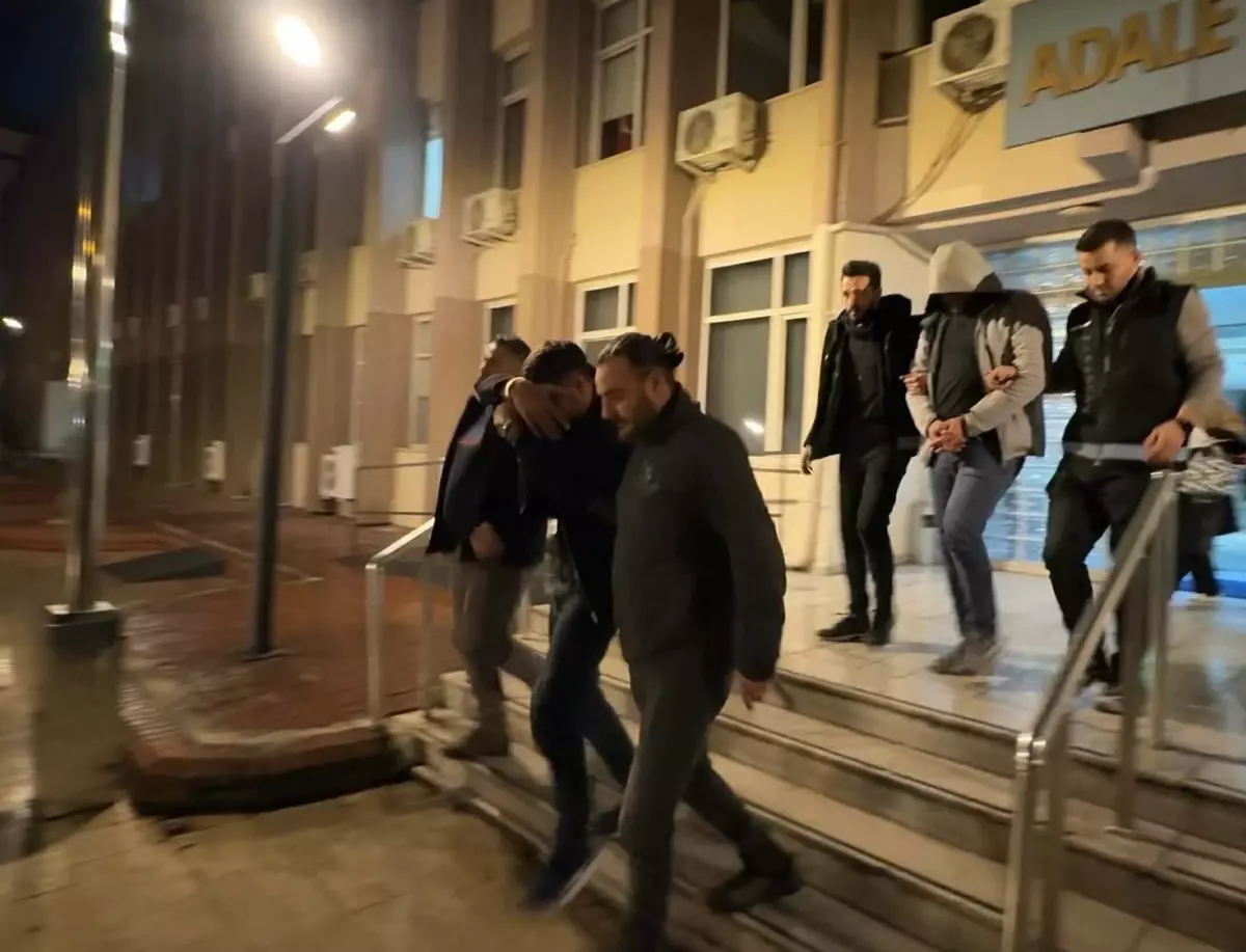 Uyuşturucu Taşıyan İki Şüpheli Yakalandı