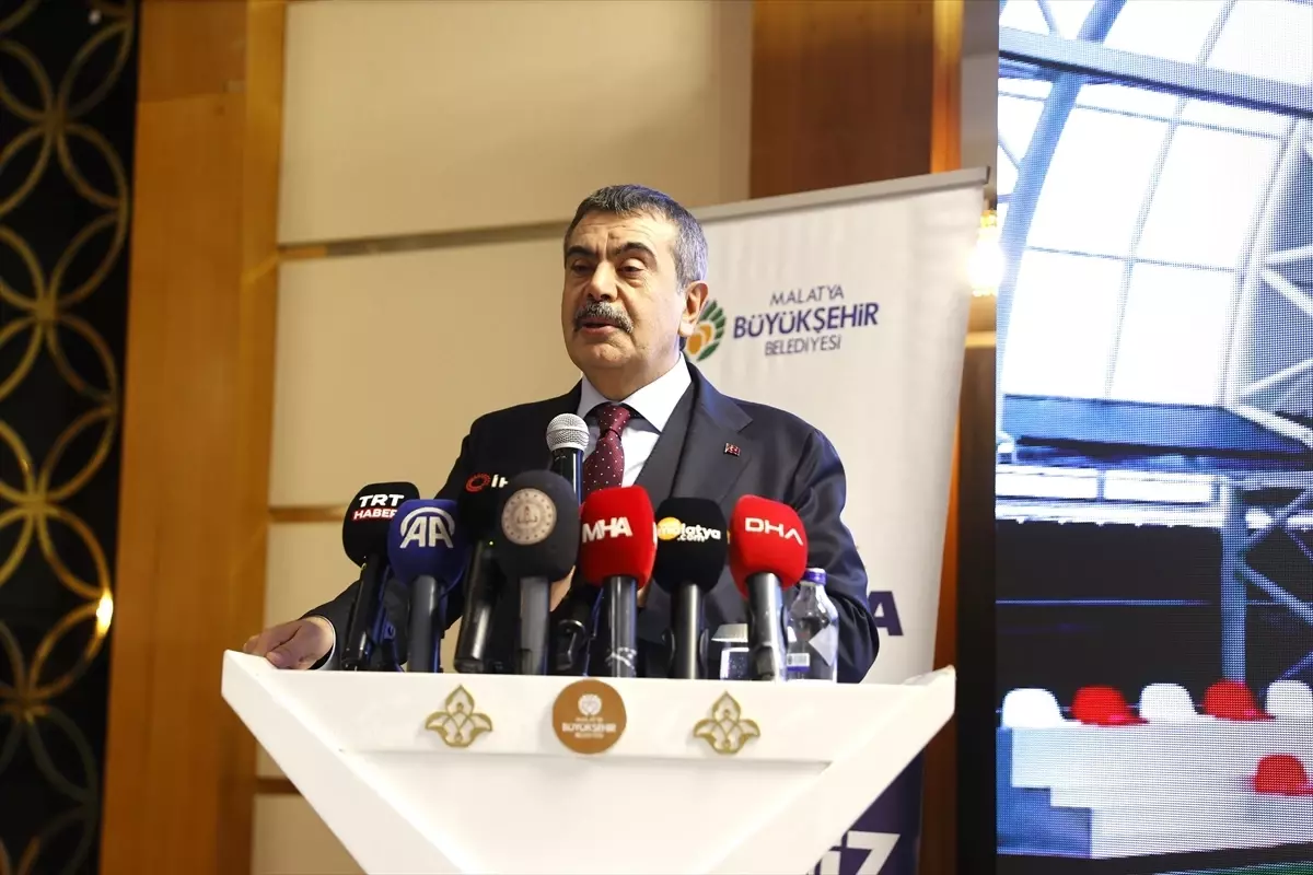 Bakan Tekin: Deprem Bölgesinde Hızla Yatırımlar Devam Ediyor