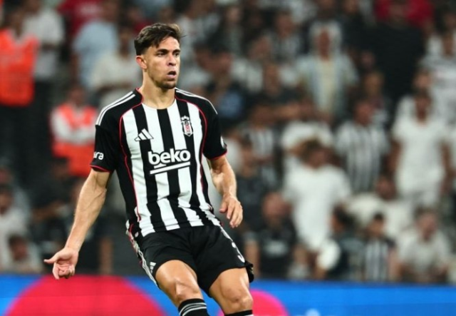 Beşiktaş'ta sürpriz ayrılık! Gece yarısı açıklandı Beşiktaş'ta sürpriz ayrılık! Gece yarısı açıklandı