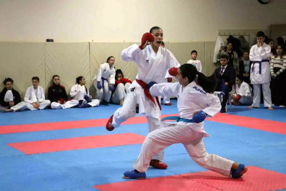 Eskişehir\'de Karate Müsabakaları Sona Erdi