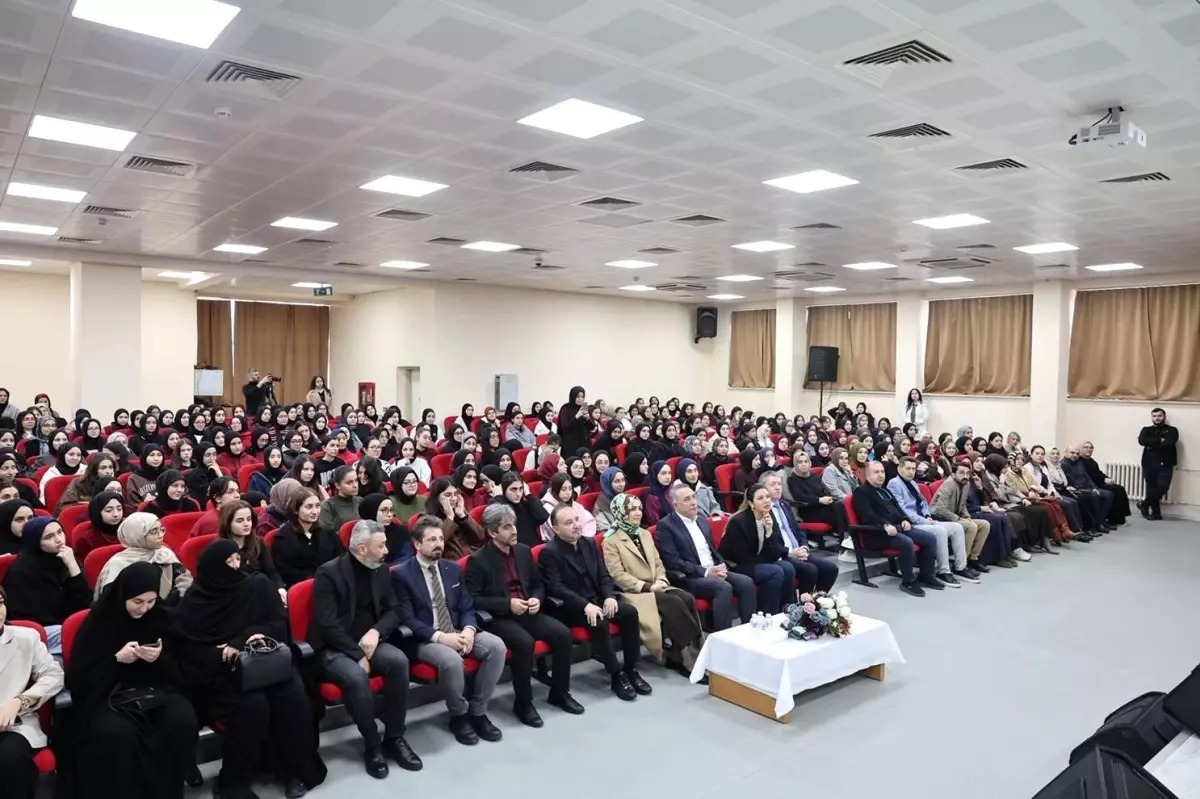 Gençler sordu usta gazeteciler ve Başkan Dursun yanıtladı