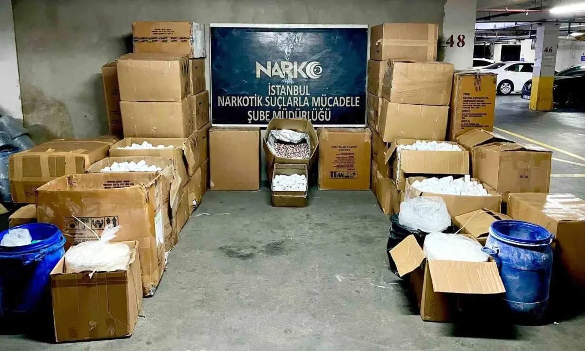 İstanbul\'da Uyuşturucu Operasyonu: 2 Gözaltı