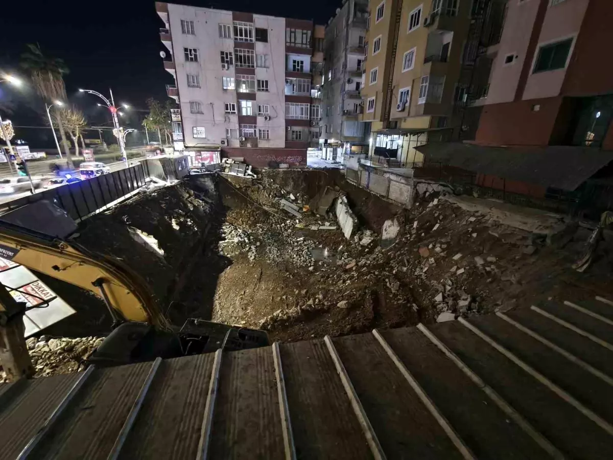 Şanlıurfa\'da İstinat Duvarı Çöktü