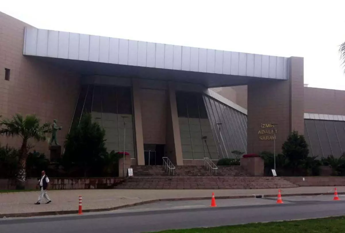 İzmir\'de Kadın Öğrenci Verileri Sızdırıldı