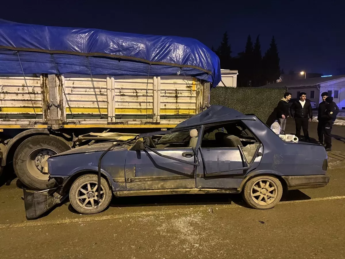 Kahramanmaraş\'ta Trafik Kazası: 3 Yaralı