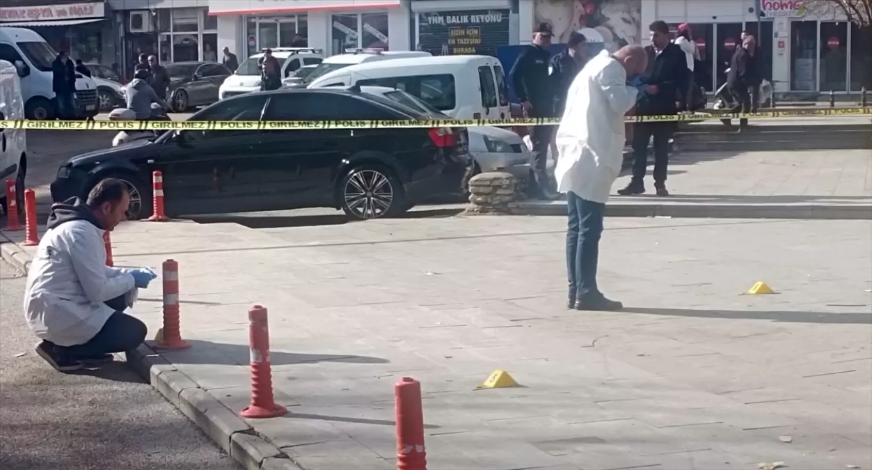 Karaman\'da Silahlı Kavga: Baba ve 3 Oğlu Yaralı