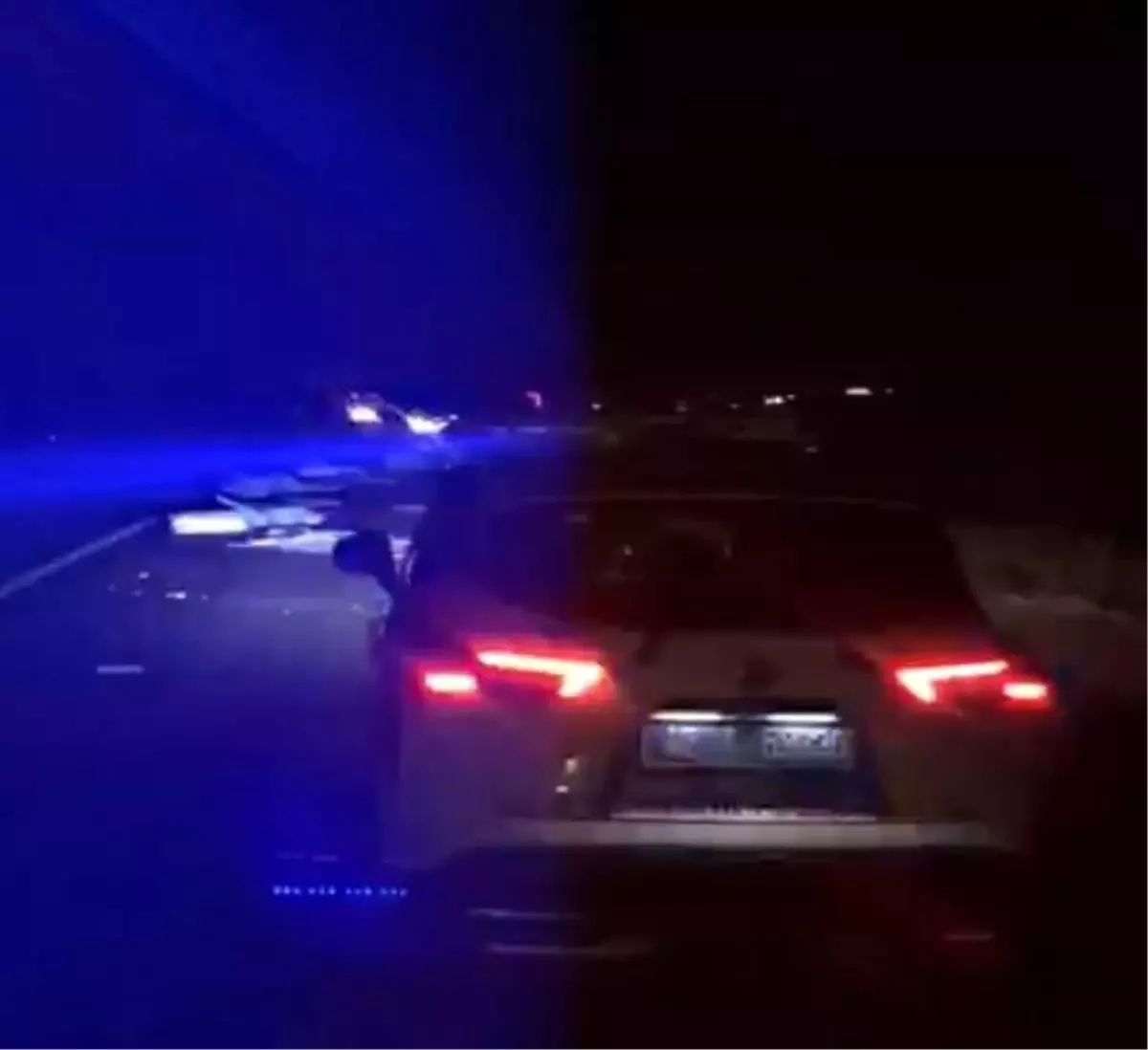 Karapınar\'da Tır Yükü Yola Saçıldı