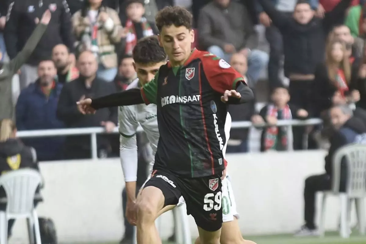 Karşıyaka, Fenerbahçe ile Anlaşamadı: Adem Yeşilyurt Kulübünde Kaldı