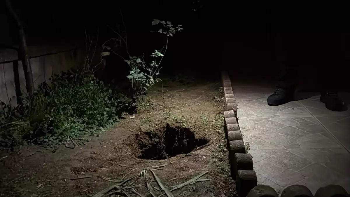 Gebze\'de Bina Tedbir Amaçlı Tahliye Edildi