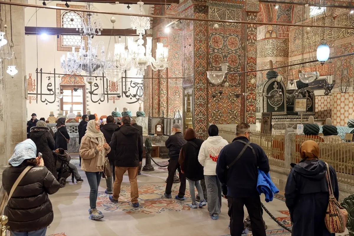 Mevlana Müzesi 2025\'te 3,06 Milyon Ziyaretçi Ağırladı