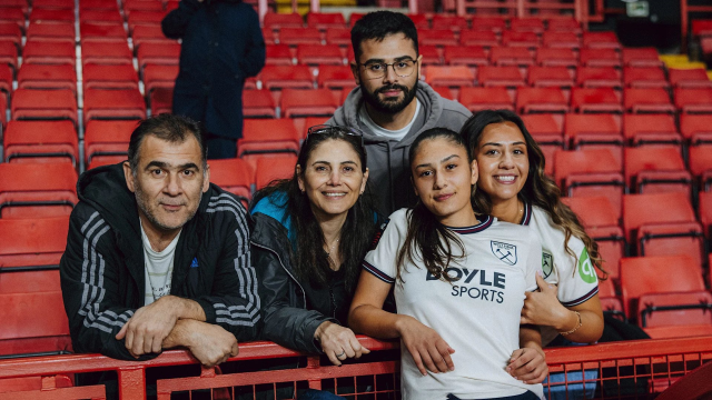 Milli oyuncu Selin Cemal Başdüdükçü, West Ham United'a transfer oldu