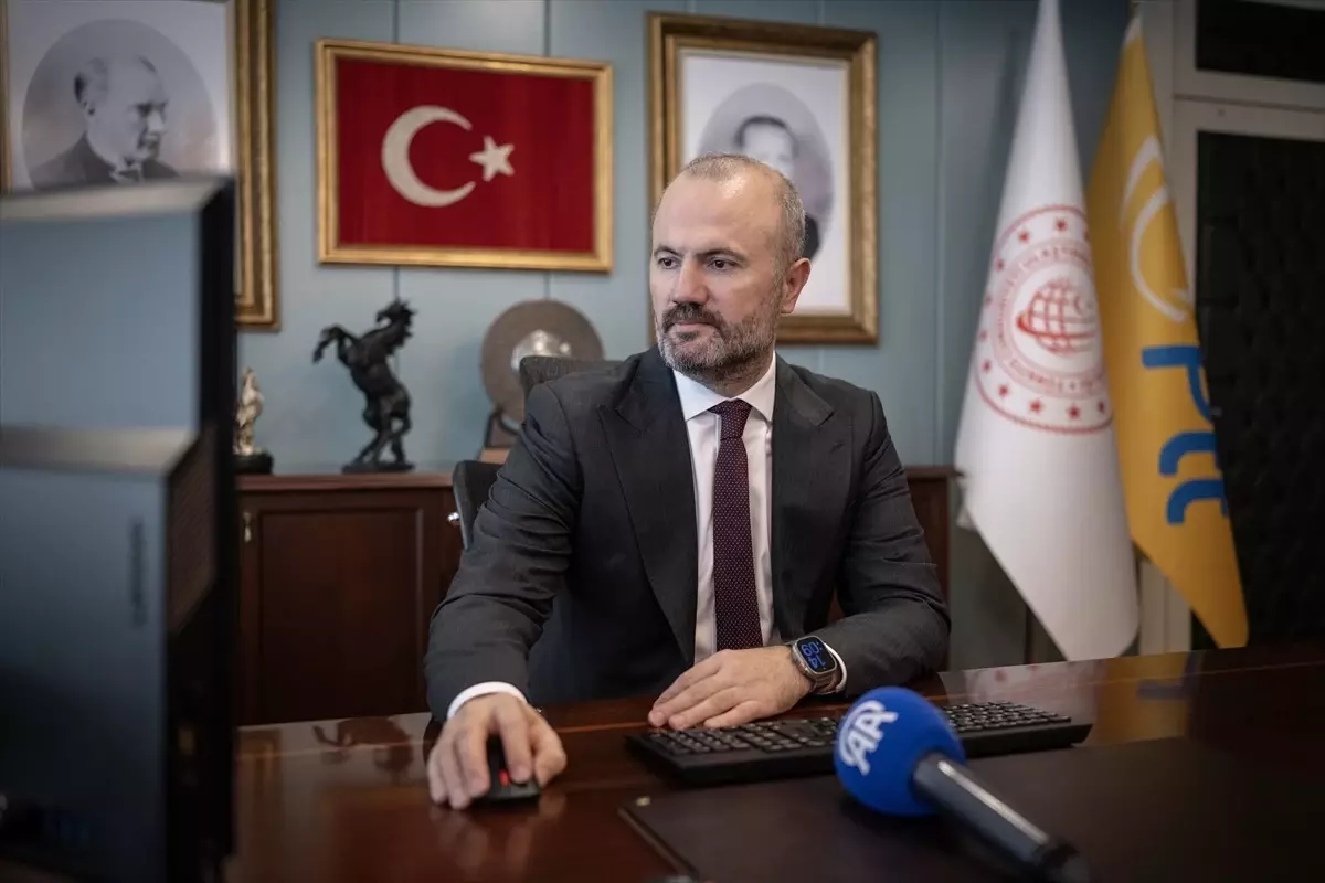 PTT Genel Müdürü Gülten, Yılın Kareleri Oylamasına Katıldı