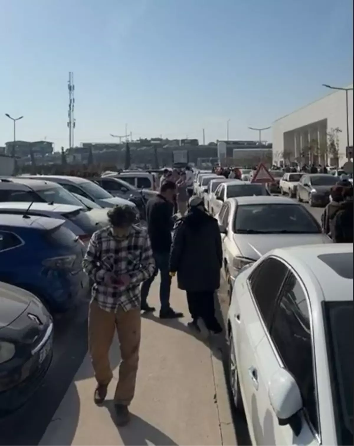 Hatay\'da Bomba İhbarı Asılsız Çıktı