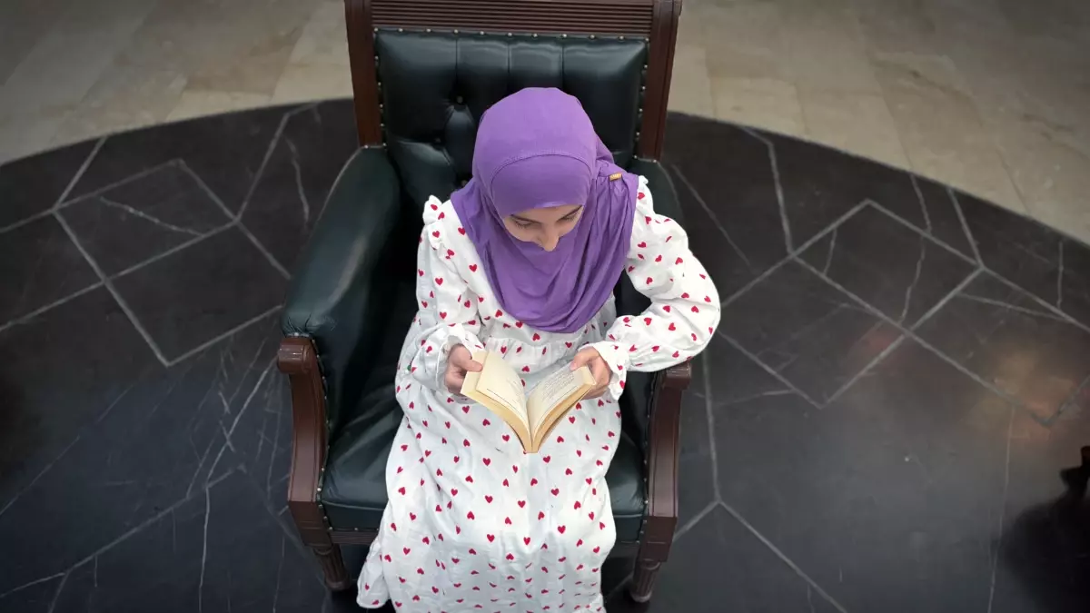 Zeynep\'in Kitap Aşkı