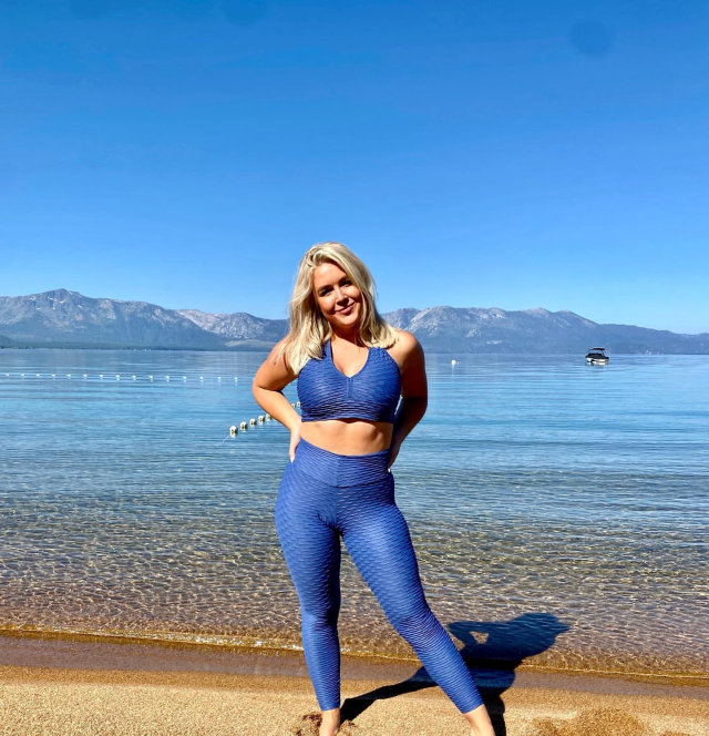 Beyaz Saray tarihinin en genç basın sözcüsü! Güzelliğiyle dikkat çekiyor