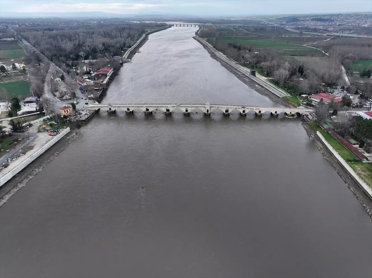 Edirne\'de Nehir Debileri Yükseliyor