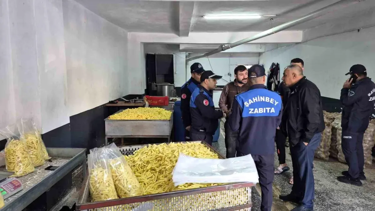 Gaziantep\'te halk sağlığını tehdit eden 600 kilo cips ele geçirildi