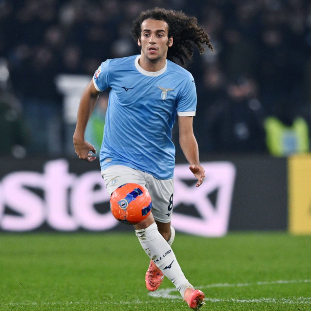 İlk kare geldi! Fransız yıldız resmen Fenerbahçe'de