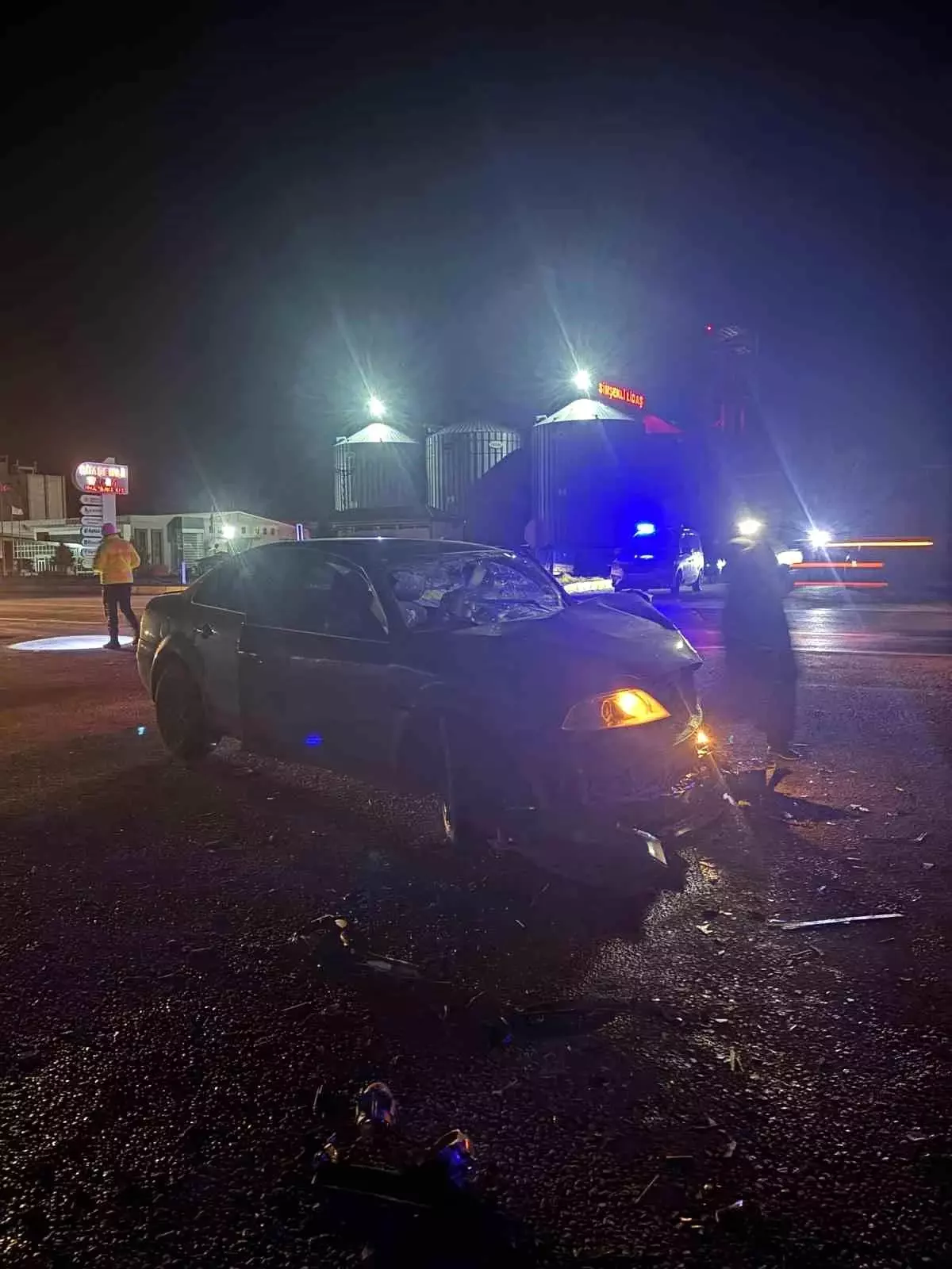 Konya\'da Trafik Kazası: 5 Yaralı