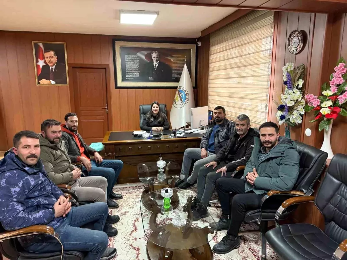 Karayazı\'da bir ilk: Esnaf dayanışma derneği kuruldu