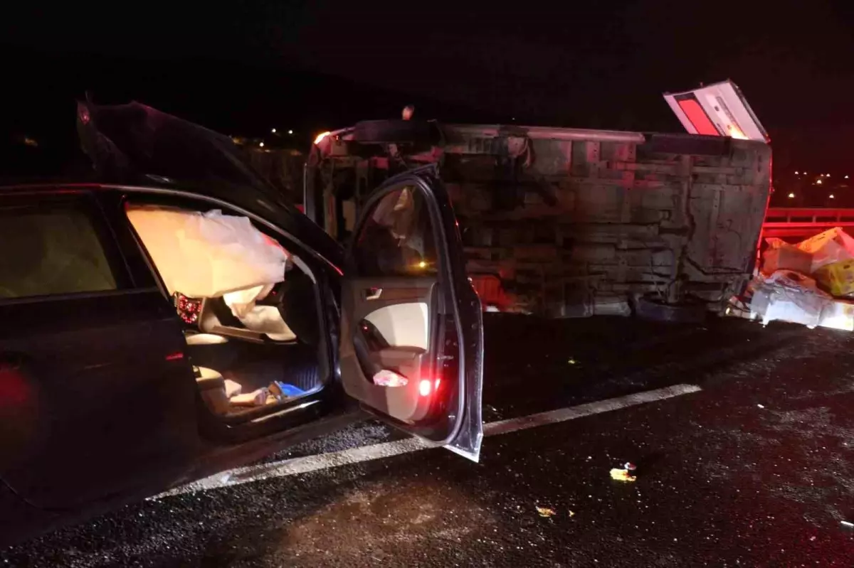 Sakarya\'da Feci Kaza: 1 Ölü, 3 Yaralı