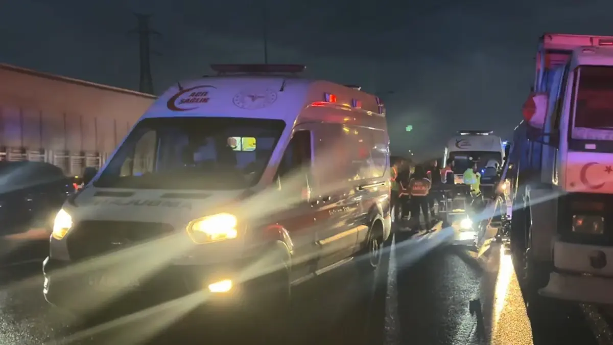 Kocaeli\'de Minibüs Kazası: 7 Yaralı