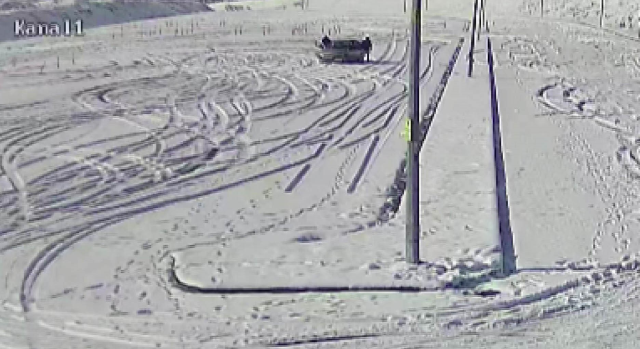 Sınav parkurunu drift alanına çevirdiler, eğlenceleri pahalıya patladı