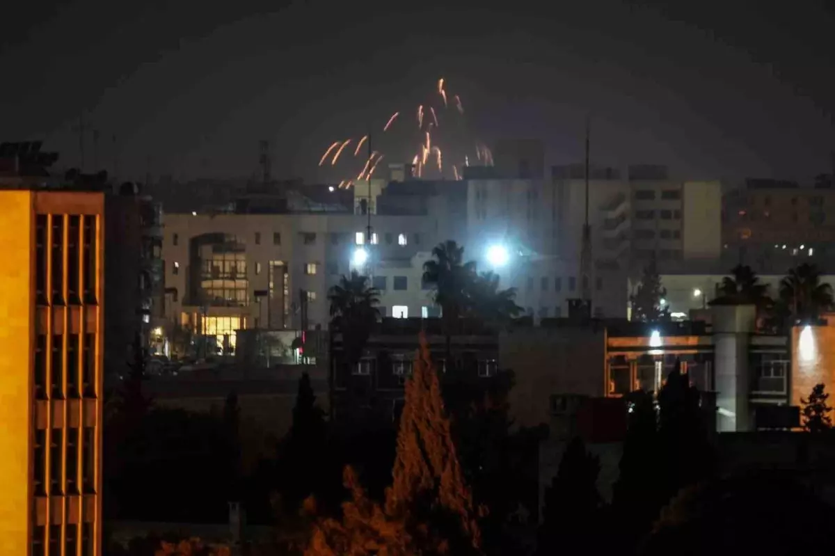 Halep\'te Suriye Ordusu Kontrol Sağladı