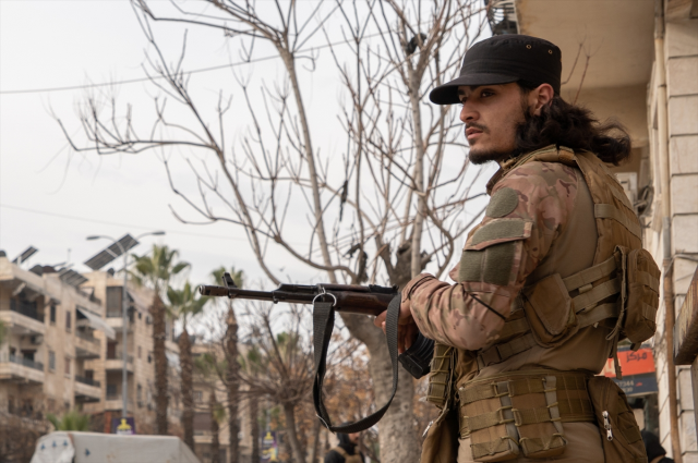 Suriye ordusu, YPG'ye yönelik nokta operasyonlarına devam ediyor! 142 bin kişi tahliye edildi