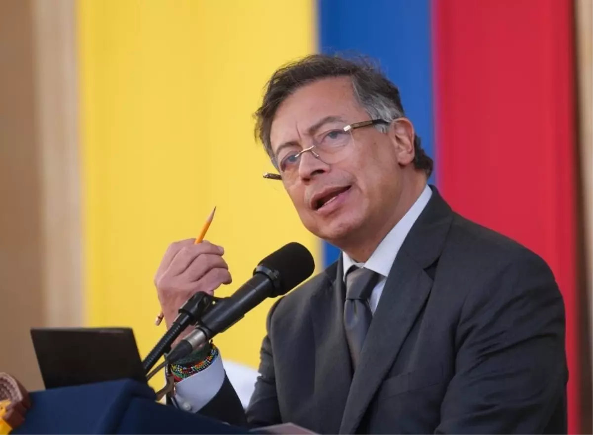 Trump ve Petro\'dan Telefon Görüşmesi