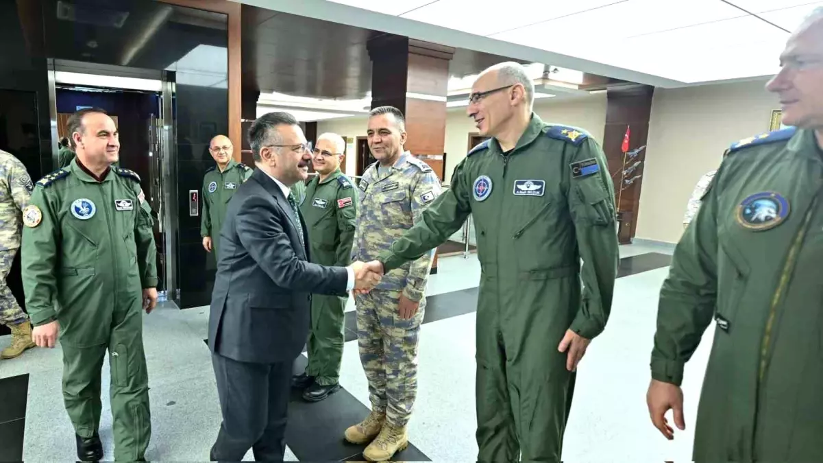 Hüseyin Aksoy\'dan Veda Ziyareti